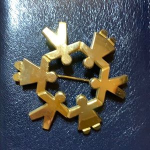 Vintage Friendship / Unity pin in gold tone.